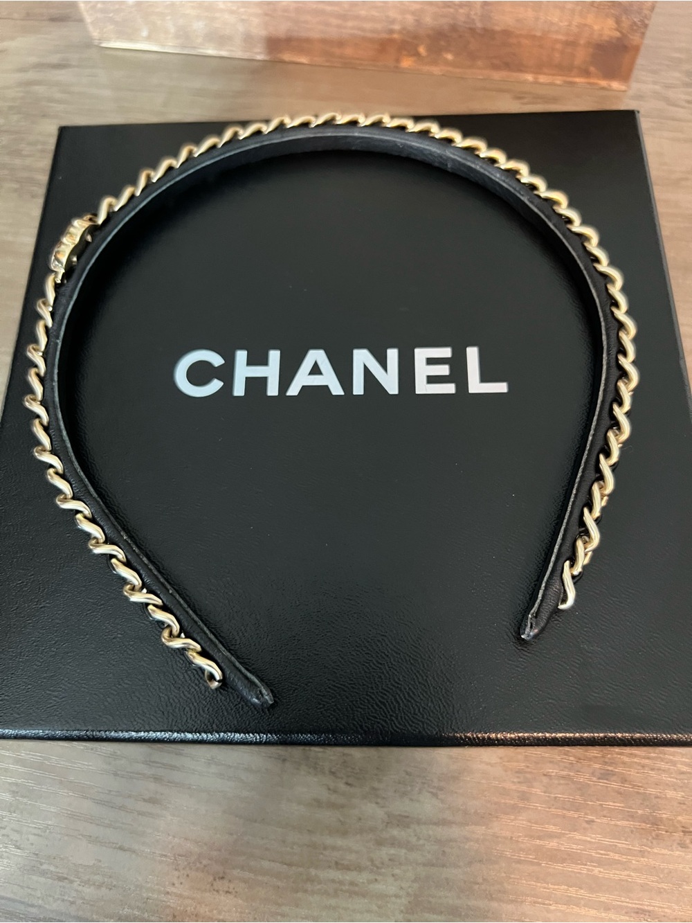 CHANEL Black Leather-Wrapped Gold Chain Headband with CC Charm - Picture 3 of 5